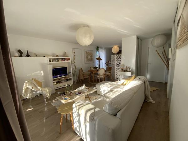 Appartement 3 pièce(s) 2 chambre(s) 81 m²