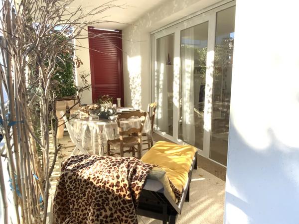 Appartement 3 pièce(s) 2 chambre(s) 81 m²