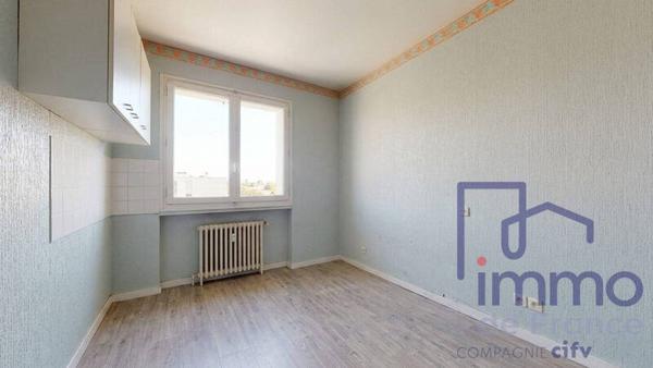 Appartement 5 pièces                                        - 42000 Saint-Étienne Réf : 2886-CIFVFOREZVELAY