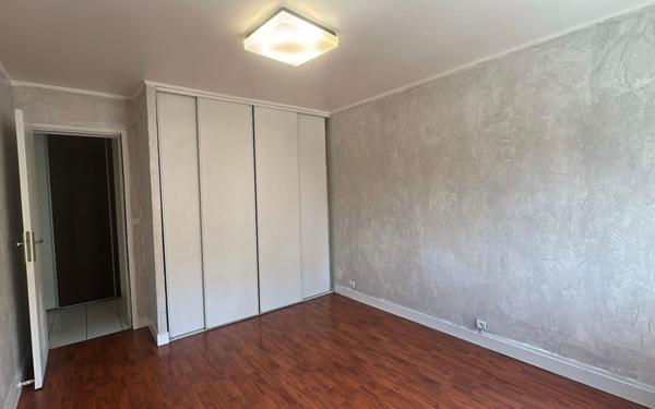 Appartement à vendre    3 pièces •  Talence