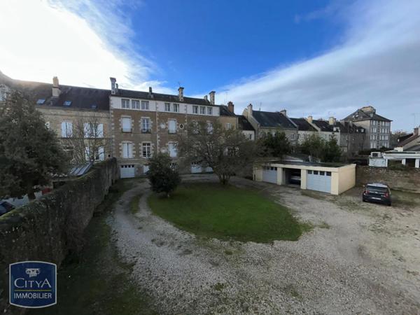 Parking à louer Alençon (61000)