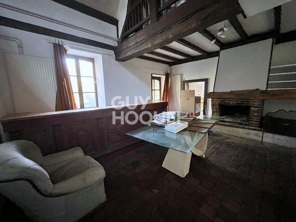 Maison ancienne pleine de charme à fort potentiel !