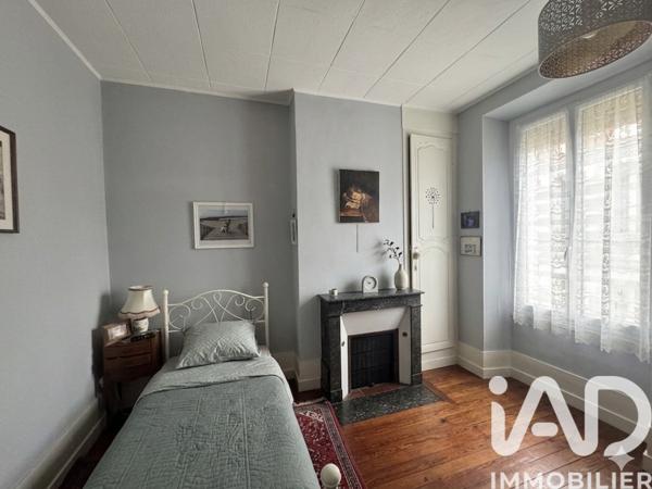 Immeuble à vendre 105 m² Sens