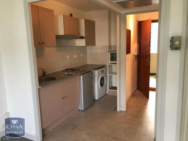 Appartement à louer 1 pièce 27.84m² Aix-les-Bains (73100)