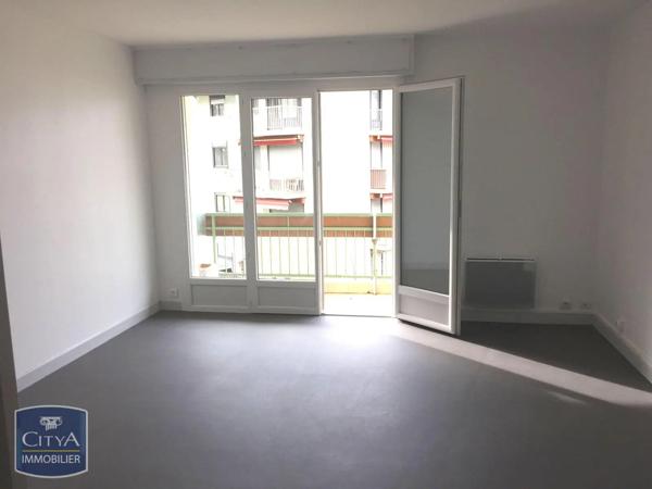 Appartement à louer 1 pièce 27.84m² Aix-les-Bains (73100)