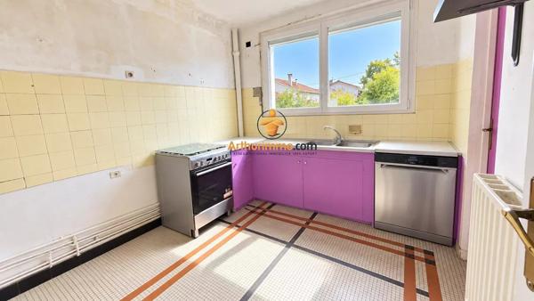 Vente                                                      Appartement
                        
                     4 pièces                      91 m2                     à Lourdes