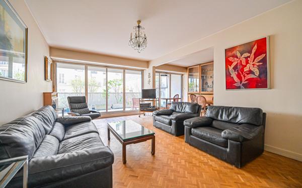 Appartement à vendre    5 pièces • 100,10 m2 Paris 11