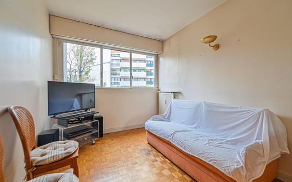 Appartement à vendre    5 pièces • 100,10 m2 Paris 11