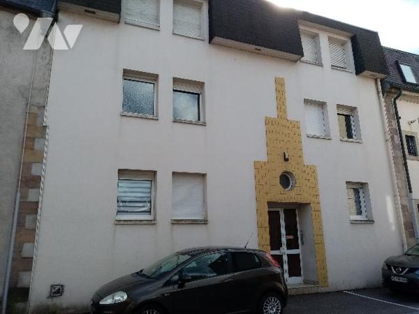 en résidence , 2ème et dernier étage, appartement F2 de 59,90
sans ascenseur