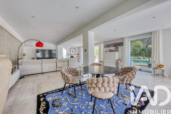 Maison à vendre 7 pièces 288 m² Bandol
