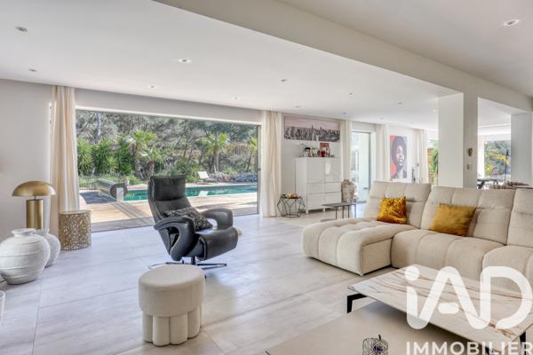 Maison à vendre 7 pièces 288 m² Bandol