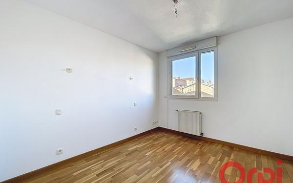 Appartement à vendre    3 pièces • 70 m2 Bourgoin-Jallieu