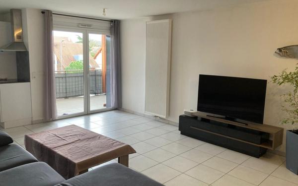 Appartement à louer    3 pièces •  Chens-sur-Léman