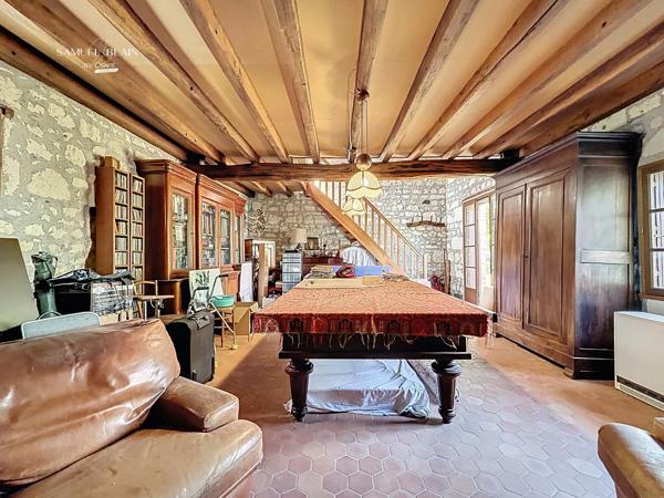 Maison de 110 m2 + 1 gîte de 70 m2 sur 2008 m² clos