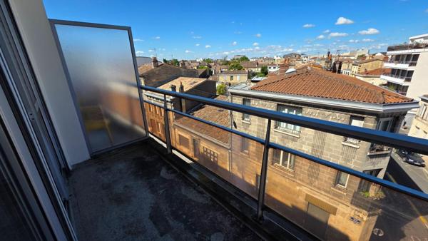 Studio 29m² Balcon + Cave Bordeaux Tondu