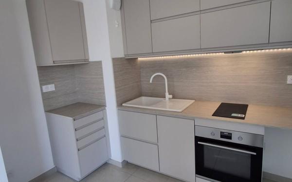 Appartement à louer    2 pièces •  Ollioules