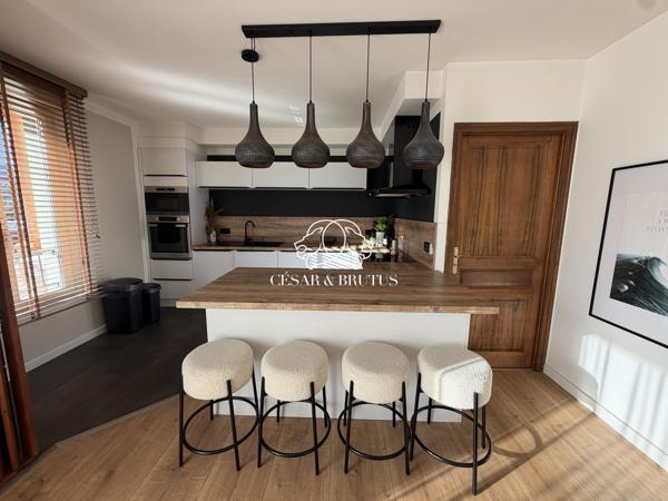 APPARTEMENT TRAVERSANT A BIGUGLIA