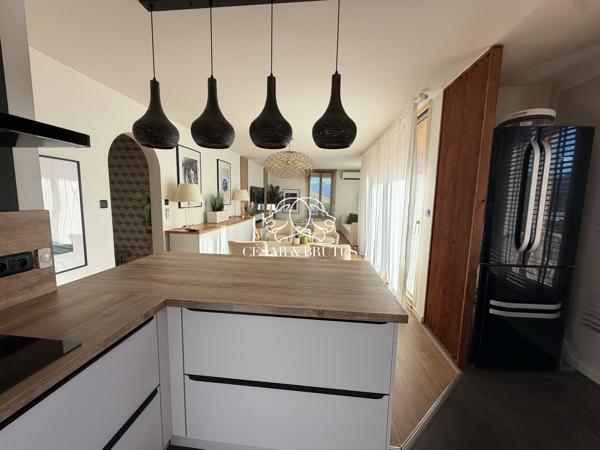 APPARTEMENT TRAVERSANT A BIGUGLIA