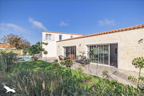 Maison à vendre |  Saint-Georges-d'Oléron |  7 pièces | 205 m²