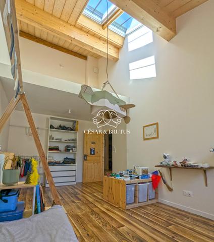 CHARLY centre, superbe transformation esprit Loft de 310 m2
