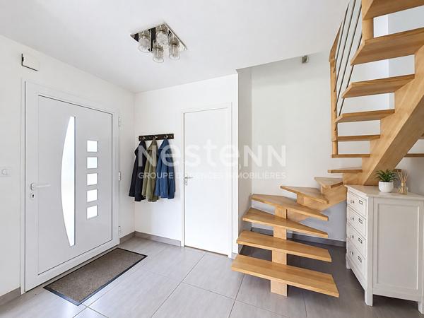 PLOUZANÉ ! Maison familiale de 2014 ! 4 chambres ! Sous-sol total de plus de 100 m² ! Terrain de 798 m²