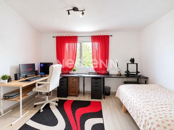 PLOUZANÉ ! Maison familiale de 2014 ! 4 chambres ! Sous-sol total de plus de 100 m² ! Terrain de 798 m²