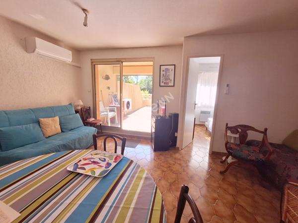 HYERES PORT - Appartement T2 - Garage - Terrasse - Résidence sécurisée