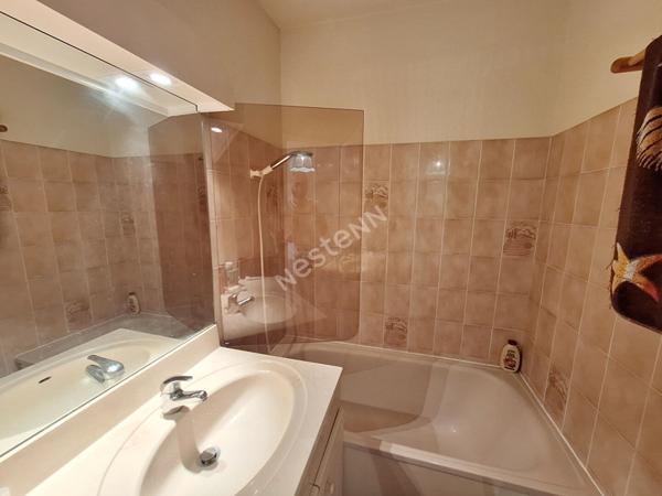 HYERES PORT - Appartement T2 - Garage - Terrasse - Résidence sécurisée