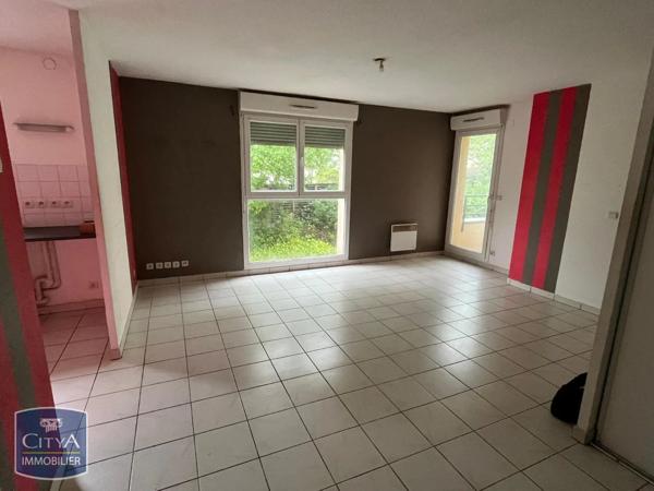 Appartement à louer 2 pièces 54.57m² Louvroil (59720)