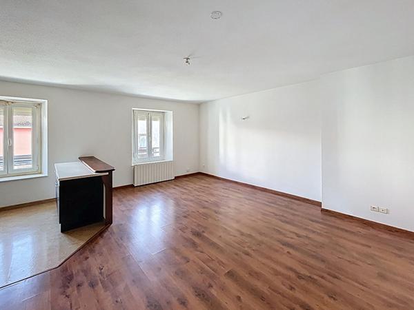 APPARTEMENT NOMEXY - 3 pièces - 62.11 m2