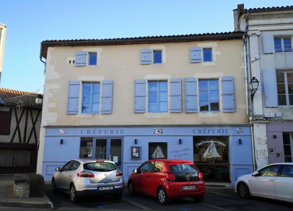 Maison à vendre    6 pièces • 300 m2 La Rochefoucauld