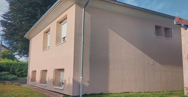 À vendre - Maison individuelle, 6 pièces située à Chassieu (69680)