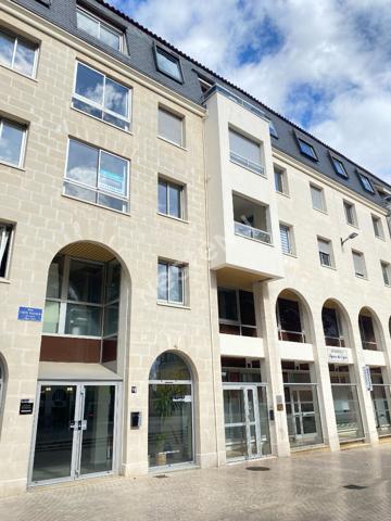 A LOUER APPARTEMENT 2 CHAMBRES AVEC LOGGIA POITIERS - HYPER CENTRE - QUARTIER MAGENTA