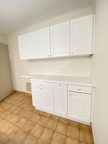 A LOUER APPARTEMENT 2 CHAMBRES AVEC LOGGIA POITIERS - HYPER CENTRE - QUARTIER MAGENTA