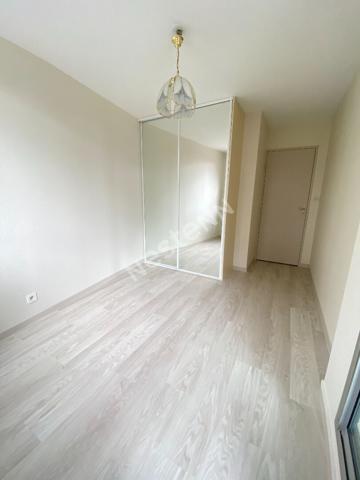 A LOUER APPARTEMENT 2 CHAMBRES AVEC LOGGIA POITIERS - HYPER CENTRE - QUARTIER MAGENTA
