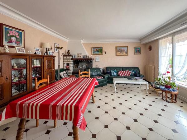 Maison Les Sables d'Olonne Les Nouettes 159.26 m² hab 4 chambres jardin garage