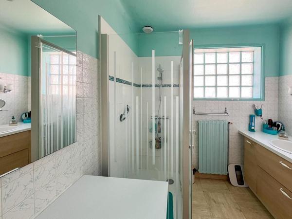 Maison Les Sables d'Olonne Les Nouettes 159.26 m² hab 4 chambres jardin garage
