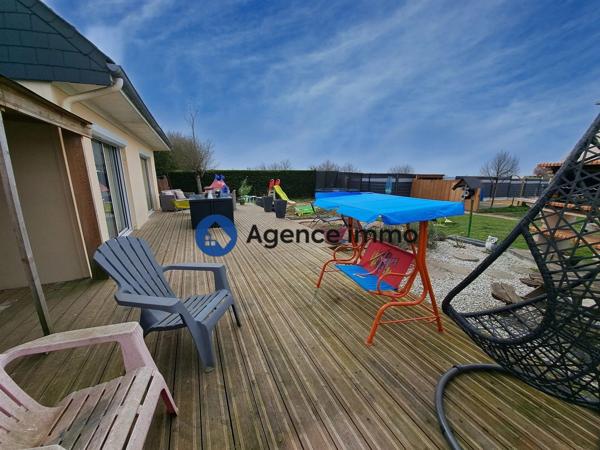 À vendre - Maison traditionnelle, 6 pièces située à Le Lude (72800)