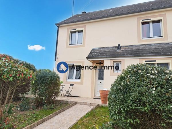 À vendre - Maison traditionnelle, 6 pièces située à Le Lude (72800)