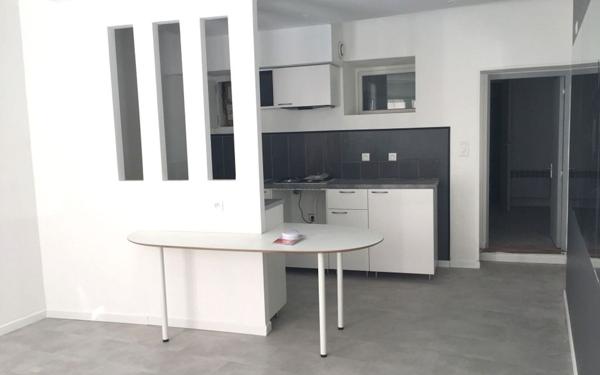 Appartement à louer    2 pièces •  Mallemort