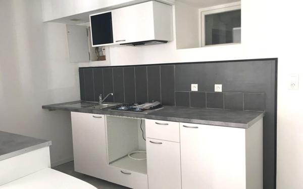 Appartement à louer    2 pièces •  Mallemort