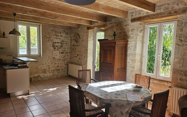 Maison à vendre    4 pièces •  Le Thou