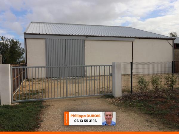 HANGAR DE 395M² A LOUER SUR LE SECTEUR DE ROCHEFORT 17300