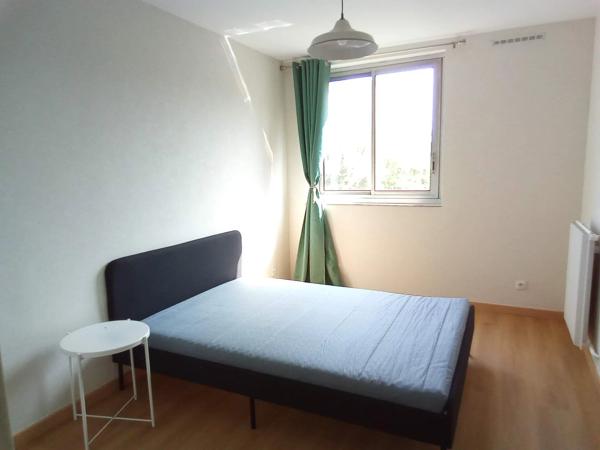 Location                                                      Appartement
                        
                     3 pièces                      66 m2                     à Rosny-sous-Bois