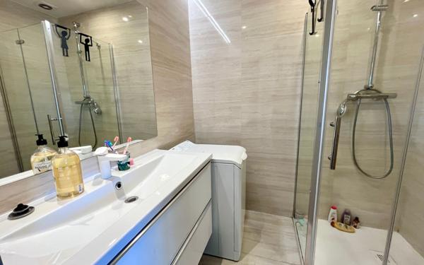 Appartement à vendre    2 pièces • 32 m2 Le Cannet