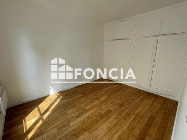 Location Appartement 2 pièces 31.45 m² - 10 RUE DESNOUETTES Paris 75015