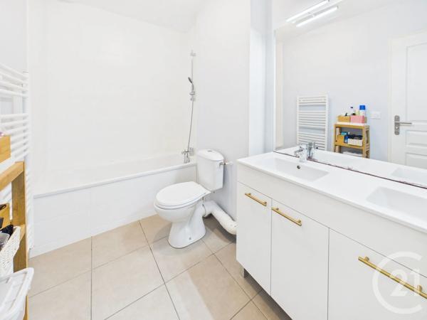 Appartement F3 à vendre  3 pièces - 66,52 m 2   TALENCE  - 33