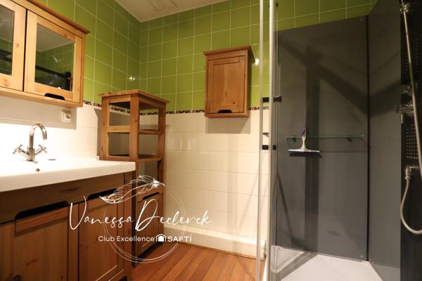 MAISON FAMILIALE 4 CHAMBRES ET 1 BUREAU AVEC JARDIN CLOS