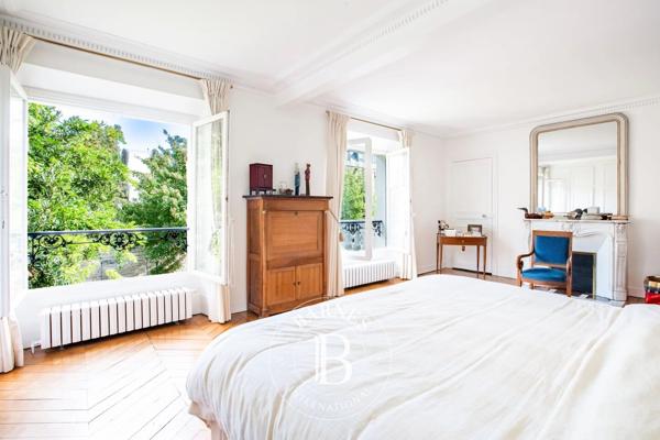 Saint-Germain-en-Laye, Maison 6 Chambres -  295 m² à vendre