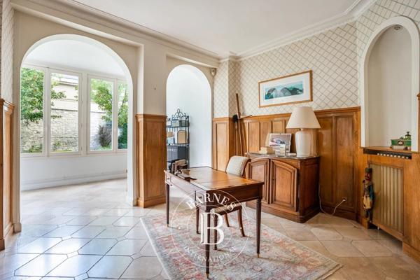Saint-Germain-en-Laye, Maison 6 Chambres -  295 m² à vendre